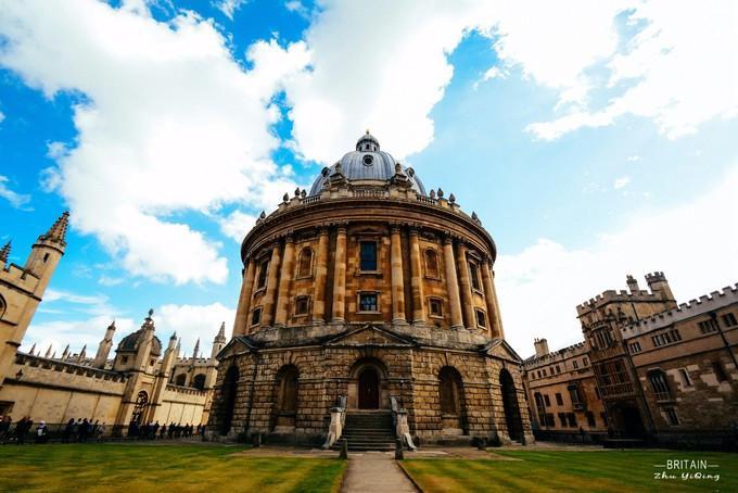 世界最古老的牛津大学，一座学校就是一个城市