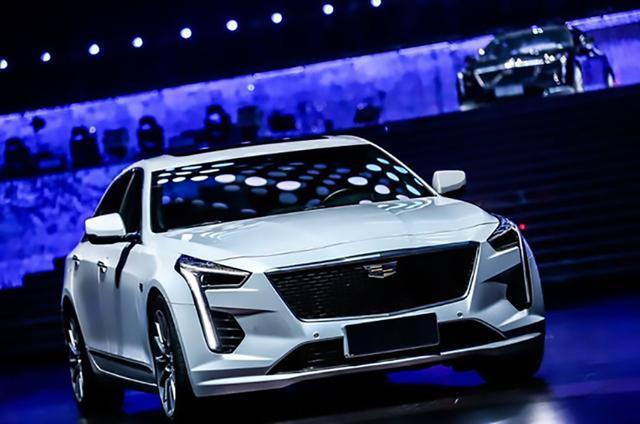 沃尔沃S90、皇冠、CT6和辉昂，30万预算买C级车怎么选？