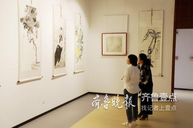 "共享芬芳·同筑梦想"日照残疾人书画作品亮相图书馆!