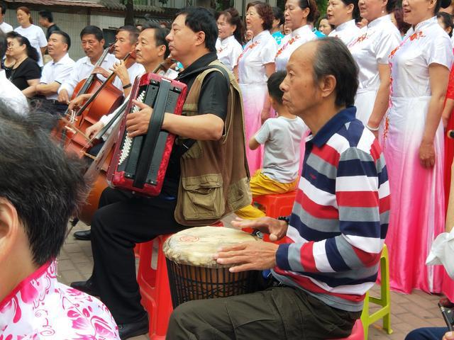 让人羡慕的大妈生活，歌唱祖国，歌唱明天