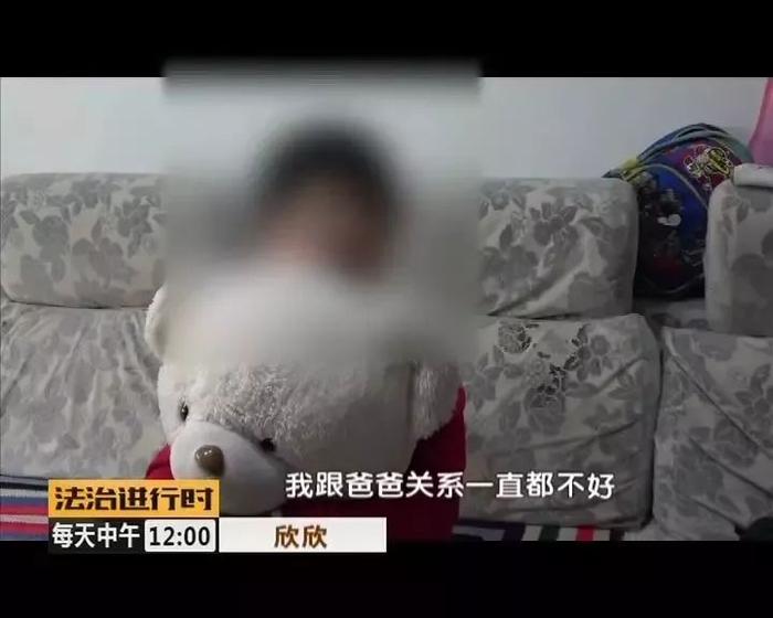 妻子买菜回家发现6岁女儿被亲爸强奸！经查为处女膜陈旧性破裂