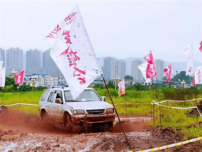 水坑、泥泞路，是英雄你就来闯 2019重庆SUV英雄会上会英雄