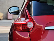 明目张胆的换标加价，难怪这款十几万的进口“豪华”SUV没人买！