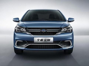 4万多圆你“有车梦”，三厢家轿油耗5.6L