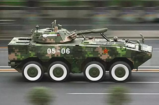 我们通常所车称的“大八轮”——ZBL-08式轮式步战车