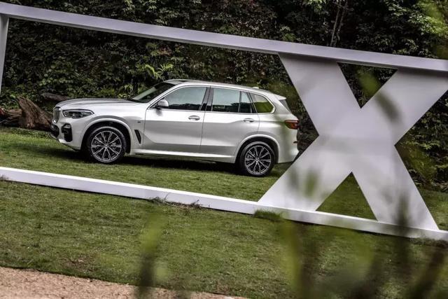 钟擎 | 新BMW X5要战胜的，其实是过去的自己