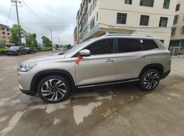 裸车10万喜提中型SUV，车主大赞：空间不输汉兰达，性价比没对手