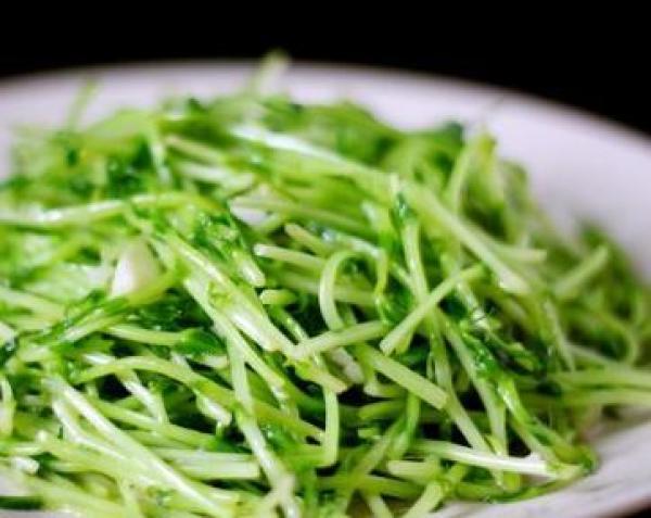 豆苗罕见的15道做法，随便学两招大家都喜欢，你也试试吧