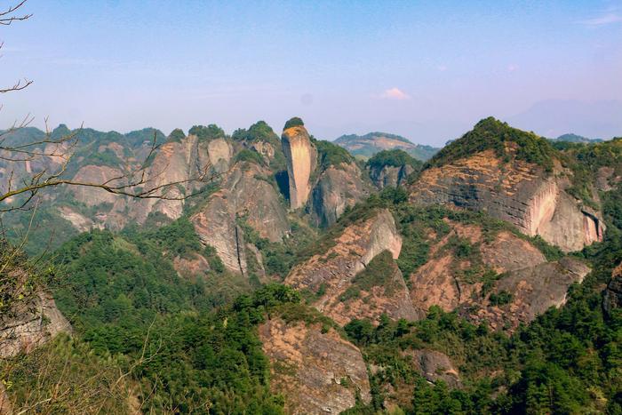 丹霞地貌只知道丹霞山？这四座山都是丹霞名山，还是世界遗产