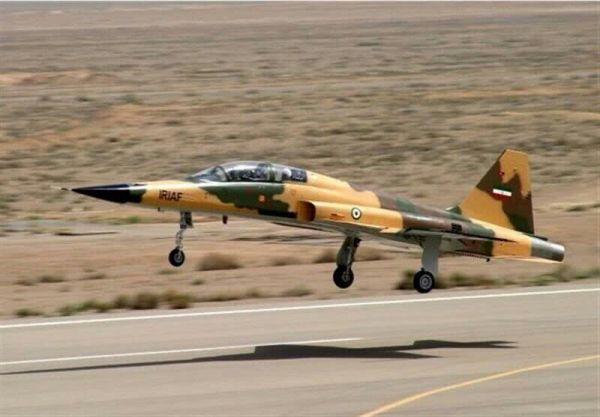 伊朗加大新投产“考萨尔”战机产量