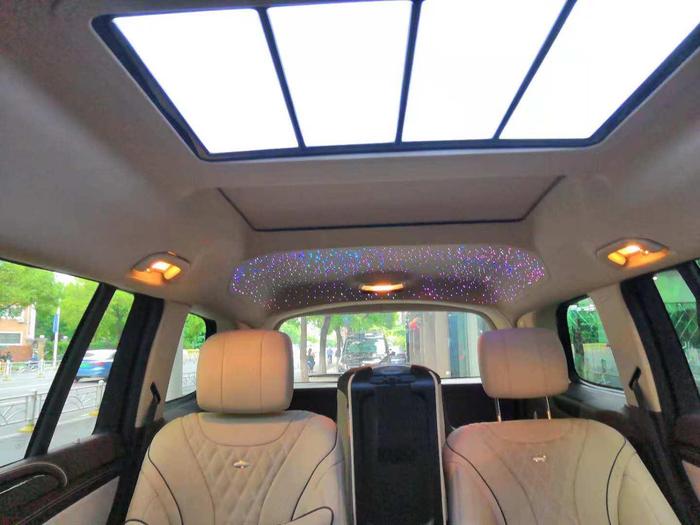 智汇舒车房车俱乐部-奔驰GLS450顶级的加长SUV璀璨星空灯