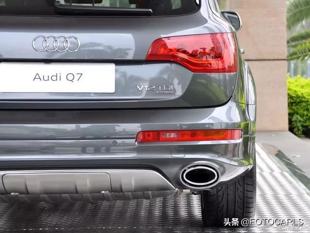 V12版奥迪Q7旗舰实拍，它才是奥迪的真大佬，售价256.8万