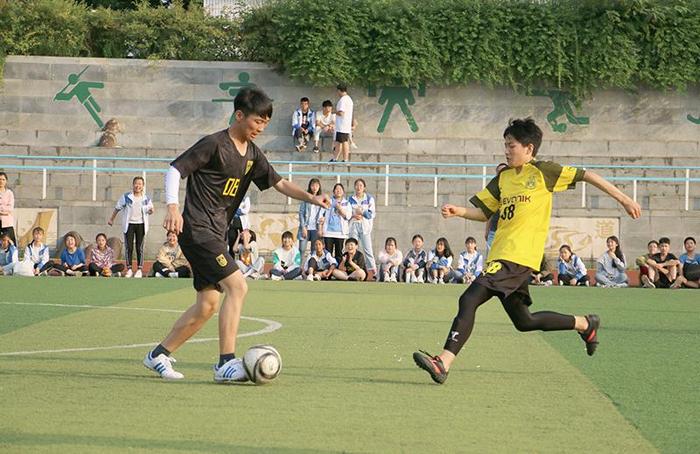 四川南充：龙门中学2019年度校园足球联赛圆满落幕