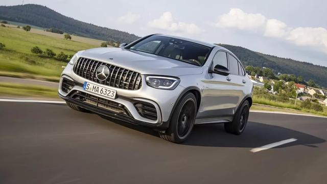 2020梅赛德斯 AMG GLC63 Coupe有一款独具匠心的扰流器