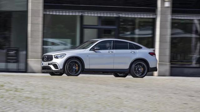 2020梅赛德斯 AMG GLC63 Coupe有一款独具匠心的扰流器