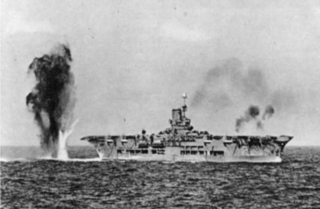 二战最漂亮的装甲航母，皇家方舟刺刀见红，群殴俾斯麦战列舰