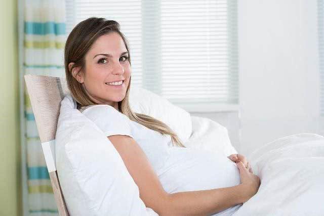 孕晚期，孕妇如何知道自己快要生了？几大信号不要错过