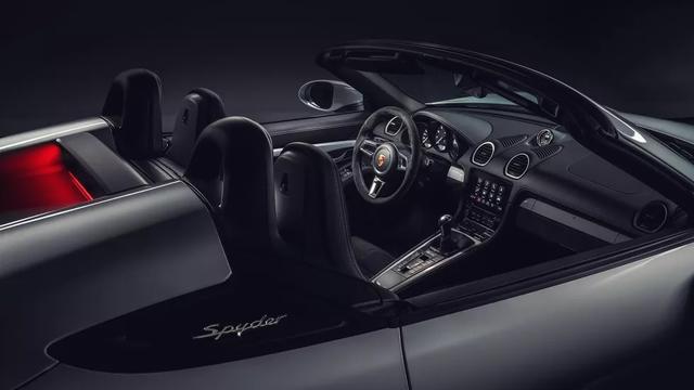 2020保时捷718 Spyder推出了一款软顶车型