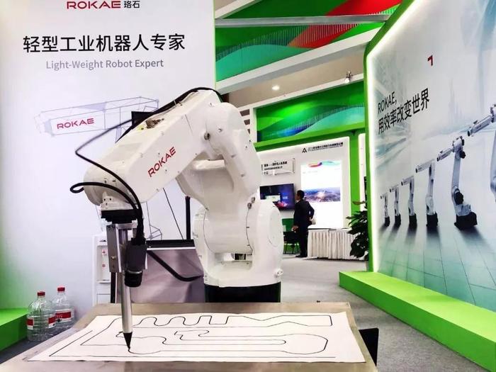 开拓创新 珞石机器人亮相2019双创周杭州主会场