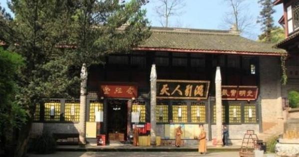 街子古镇光严禅院(古寺)，传说明朝建文帝在古寺住过