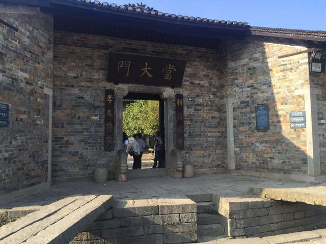 湖南最有特色的村子：被称作是“民间故宫”，1700多间房户户相通