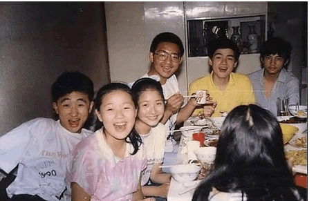 18岁的他就红遍全国, 当红时却患病隐退, 如今已成秃头成这样