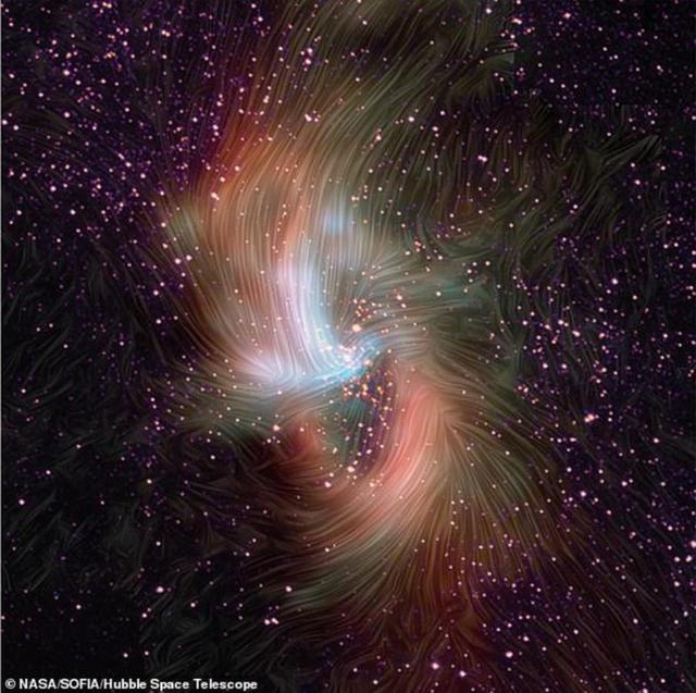 惊曝！物质没有进入银河系中心黑洞，而是拐进了黑洞外的轨道