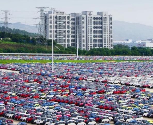 不仅仅是五菱宏光，广西的这家汽车工厂堪称是“爆款专业户”