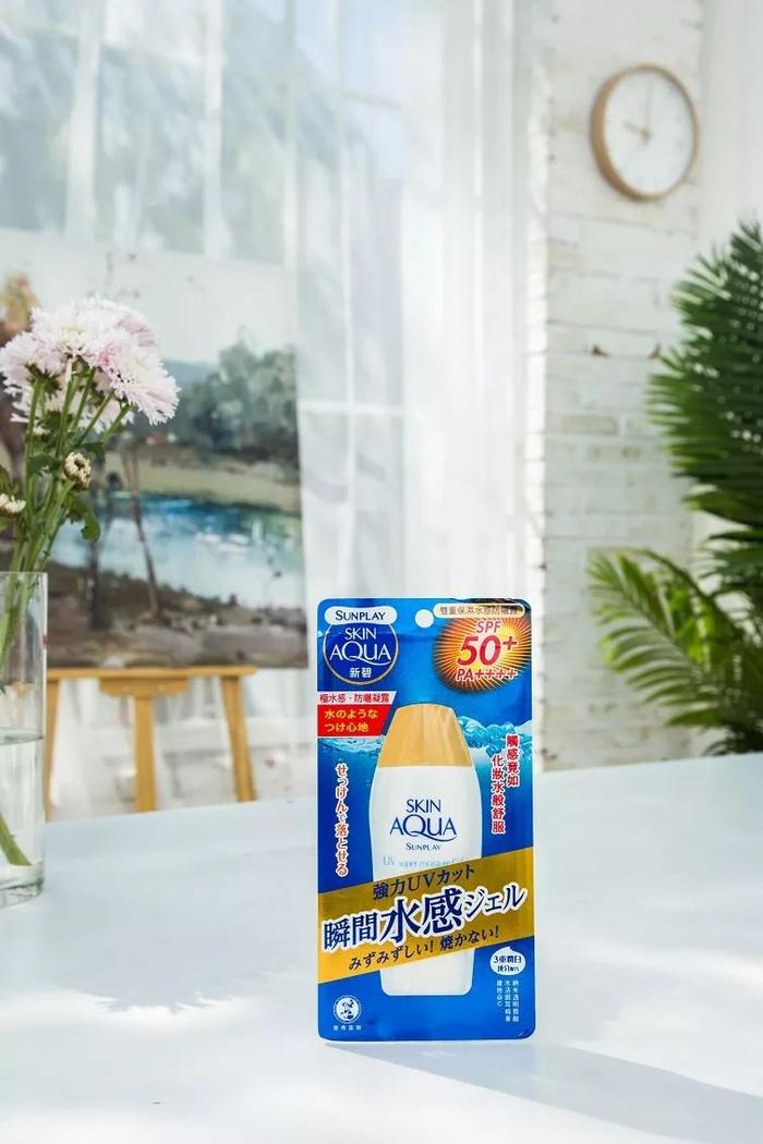 Delicate丨放开我！就算在房间里我也要防晒！