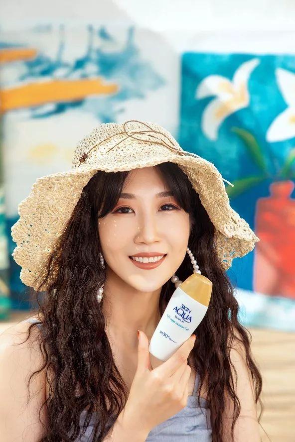 Delicate丨放开我！就算在房间里我也要防晒！