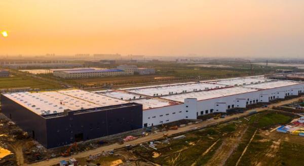 特斯拉上海超级工厂工程进展：已进入生产设备安装阶段