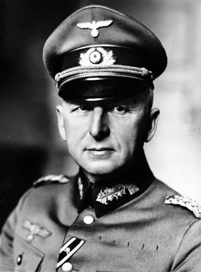 曼斯坦恩在二战中打的胜仗最多，为何希特勒还要解除他的兵权