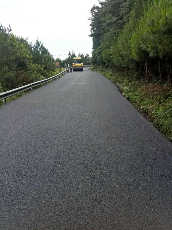 天岳幕阜山解除封园正式开放，“天岳飞龙”开启丛林探险