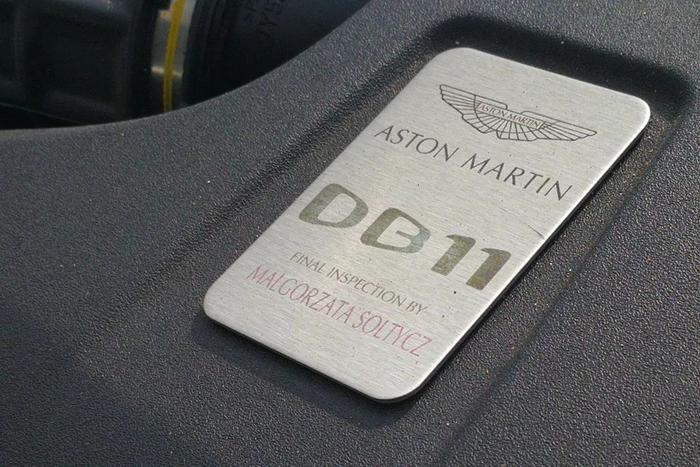 手工打造的阿斯顿·马丁DB11卖220万，做工到底怎么样？