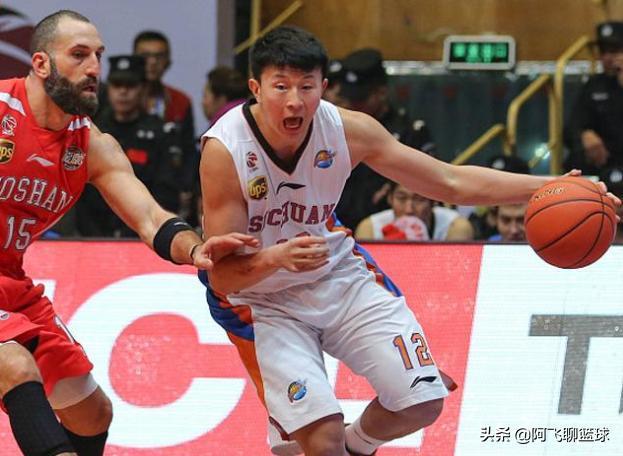 四川小将先于周琦进NBA？慈世平称赞他未来巨星，雄鹿邀请单训