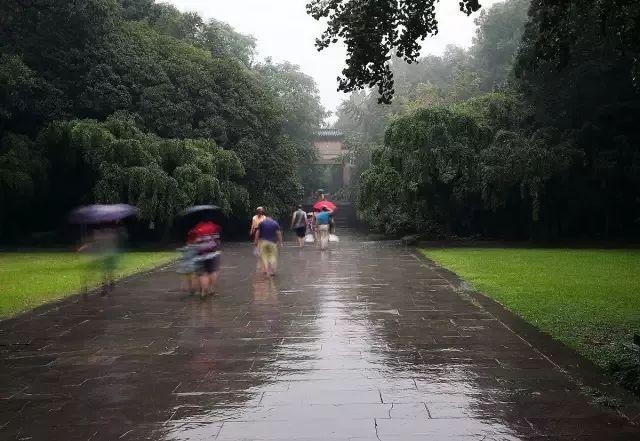 雨季限定！南京下雨天最适合去的地方，谁说下雨哪也去不了？