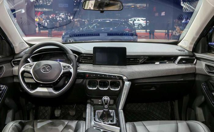 北京汽车AI SUV智达X3预售 5.99万元起