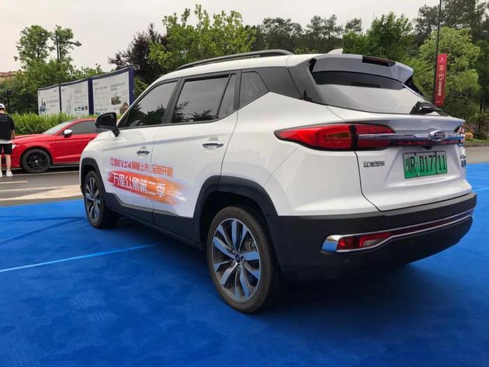 短试江淮iEVS4：多花7万元，为什么不选择瑞风S4？