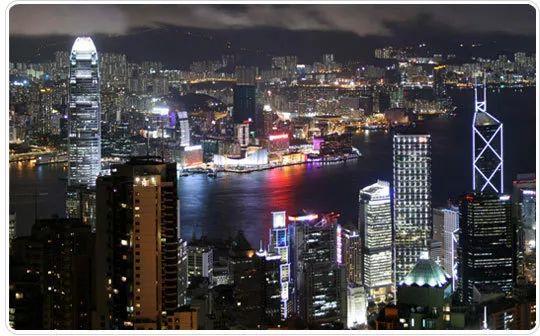 南宁东至香港西九龙动车正式首发！香港最多景点的打卡胜地！赶紧收藏！