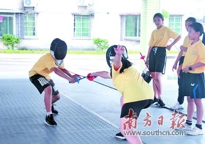 第六届运动会“体彩杯”青少年击剑比赛 体校与小学共建击剑队