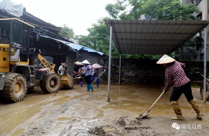 福建破58年降水记录！暴雨中，他们是最美风景！