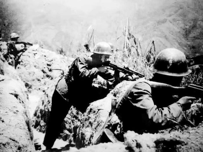 35年前的今天：十五勇士血染老山 面对越军加强营死战不退
