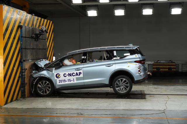 C-NCAP测试成绩公布！同为新能源，小鹏G3大满贯，欧拉仅4星