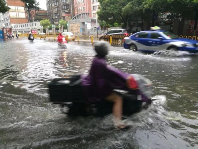 今年长江1号洪水已经形成