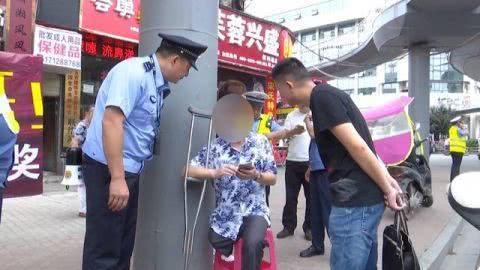 无牌无证开车上路！单腿老汉被抓竟当场用歪理和民警谈条件，想耍赖没那么容易