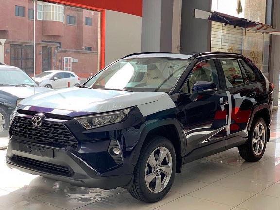 全新丰田RAV4到店，实力全面提升，会是紧凑SUV最佳选择吗？