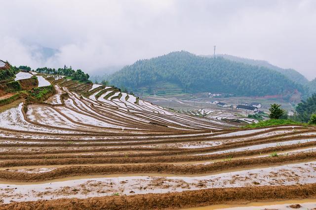 江西赣州上堡梯田，究竟有多美，就连央视新闻也来此取景！