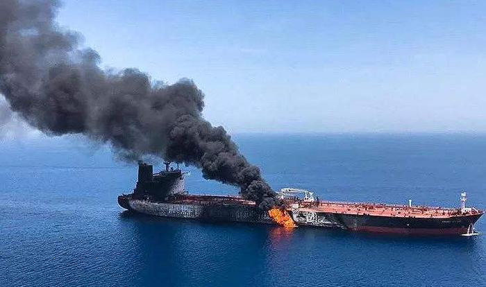 第三艘油轮又被扣！又一大国对伊朗出手，火箭弹直接瞄准伊朗巨轮