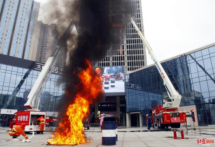 川南第一高楼起火了？别怕，是综合应急预案演练