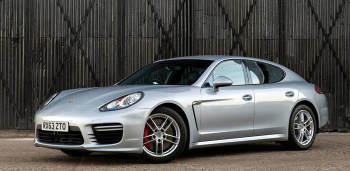 保时捷召回部分进口Cayenne、Panamera，主要原因为变速箱问题